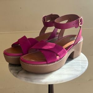 Fitflop Fuscia Pink Platform Sandals